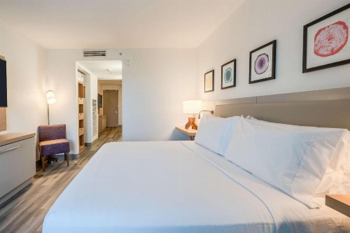 Hilton Garden Inn Fort Lauderdale/Hollywood Airport image 9